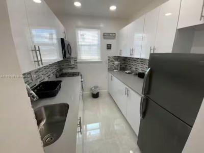 324 Van Buren St, Hollywood, Florida 33019, USA
