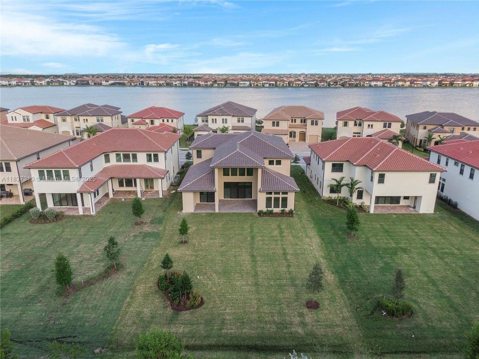 9065 W Parkland Bay, Parkland, فلوريدا 33076, الولايات المتحدة