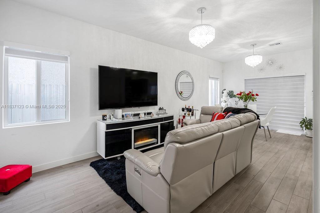 879 SE 19th St, Homestead, Флорида 33034, Соединенные Штаты