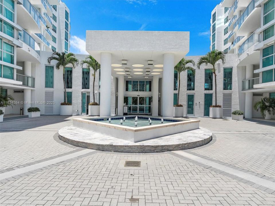 3131 NE 188th St 2-903, Aventura, פלורידה 33180, ארצות הברית של אמריקה