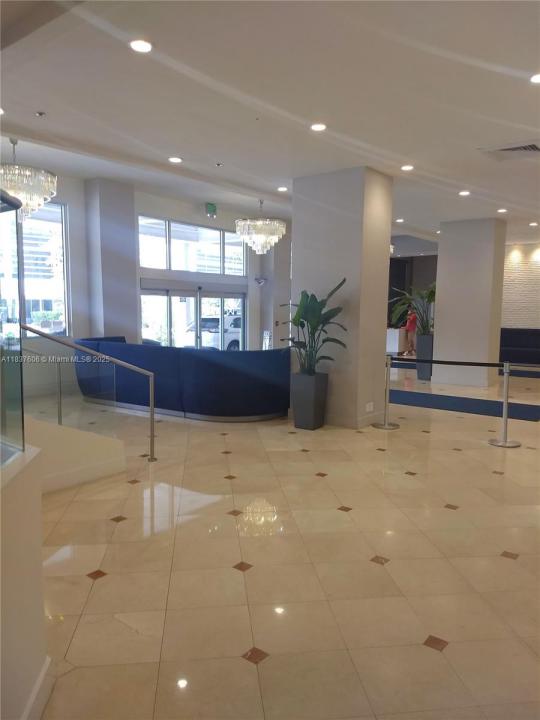 100 Lincoln Rd 1206, Miami Beach, Florida 33139, USA