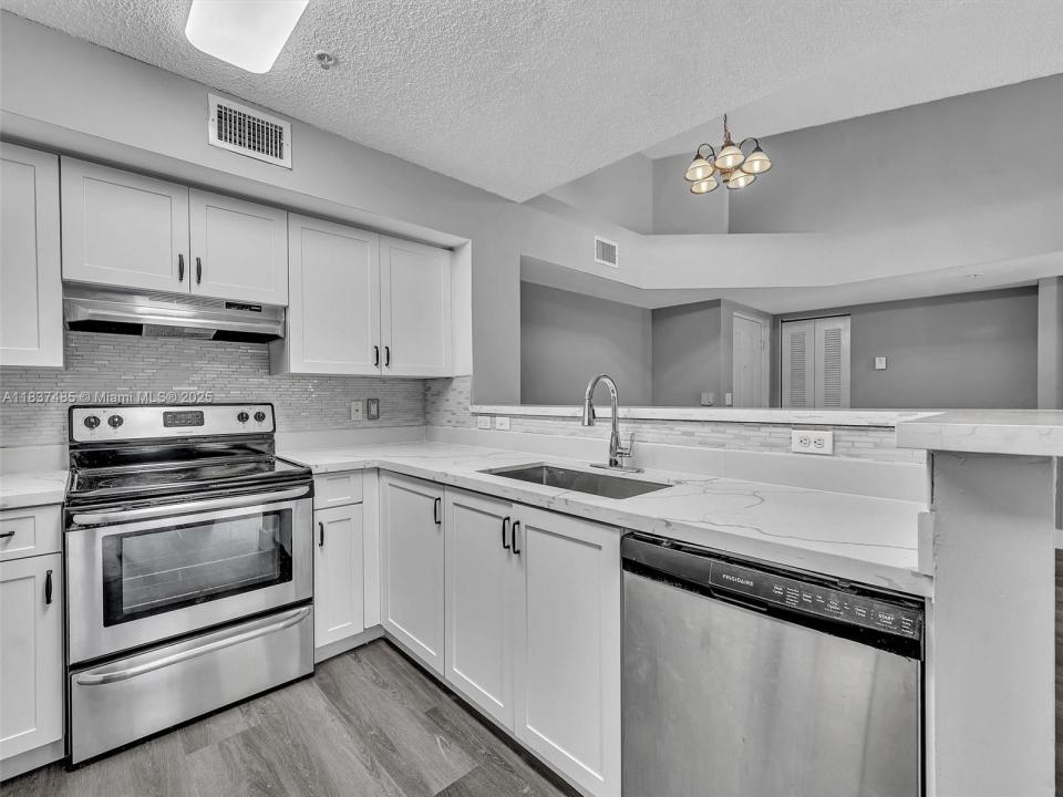 2071 Renaissance Blvd 303, Miramar, Florida 33025, Estados Unidos