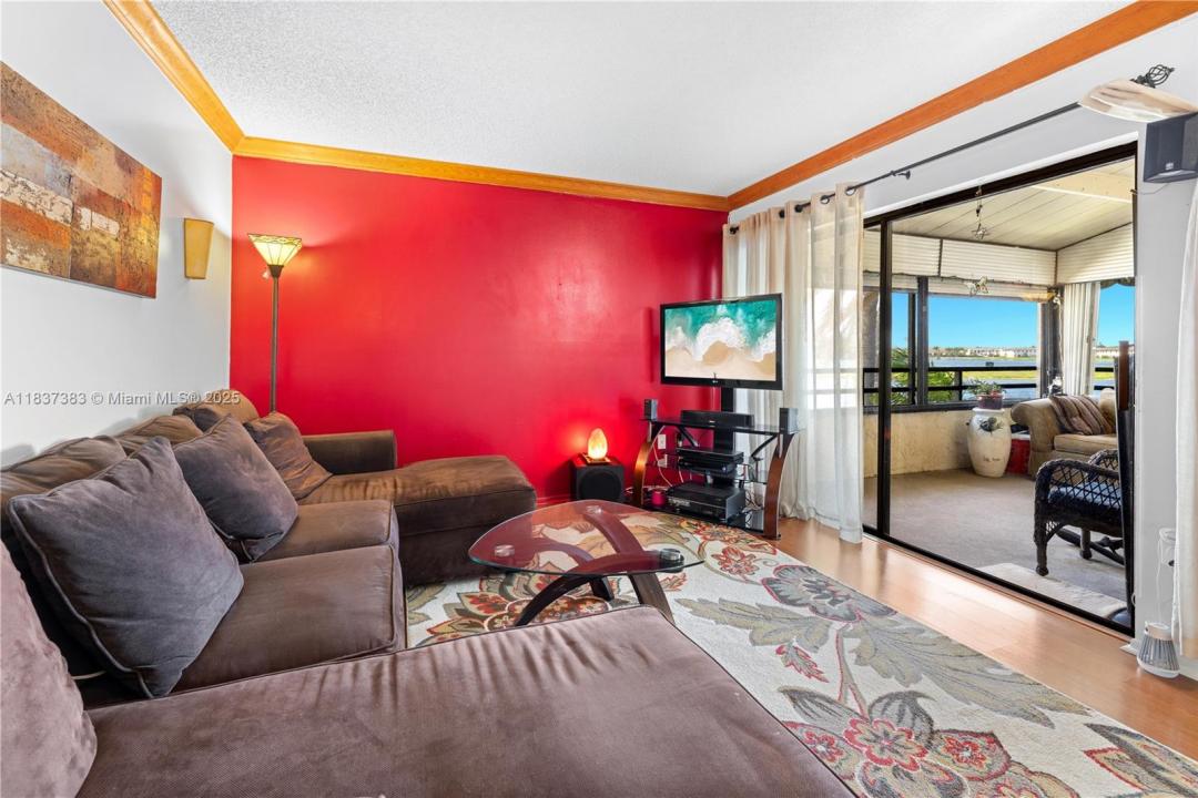 20145 NE 3rd Ct 2, Miami, Florida 33179