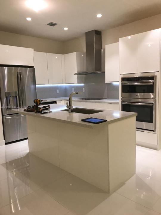 10220 NW 63rd Ter 102, Doral, Florida 33178, HOA KỲ