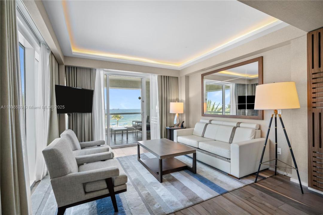551 N Fort Lauderdale Beach Blvd R201, Fort Lauderdale, Florida 33304, Stati Uniti