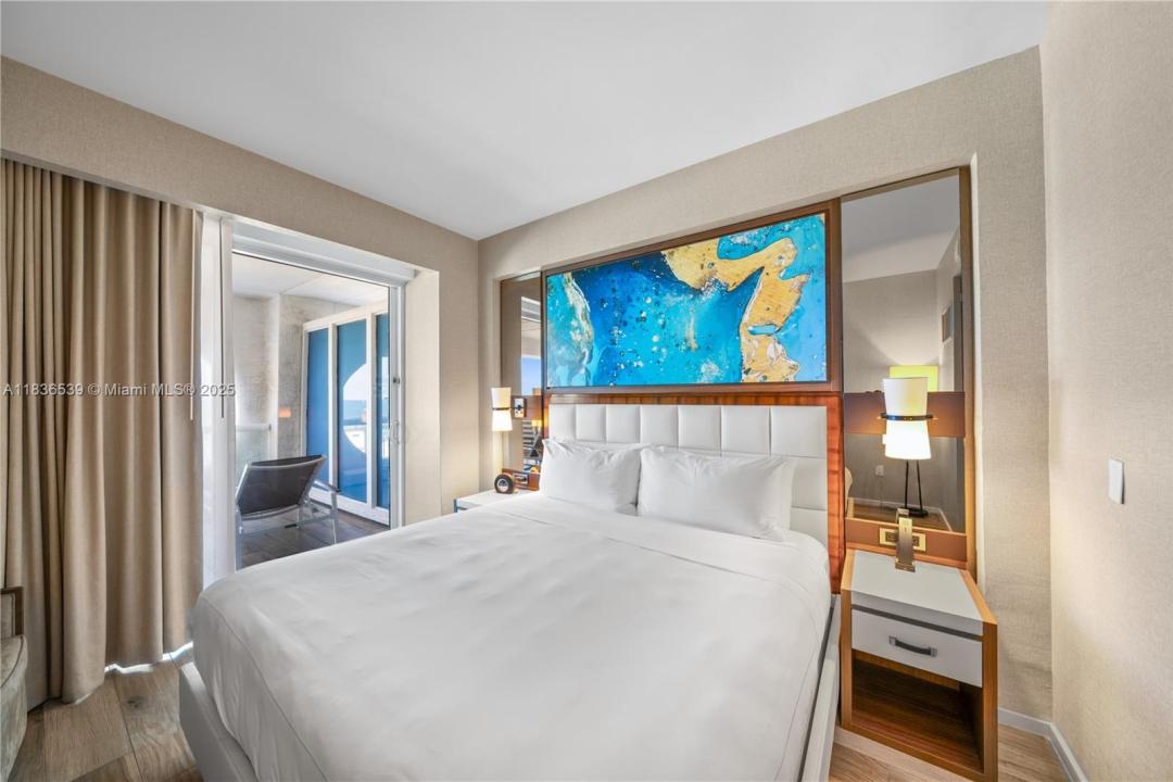 551 N Fort Lauderdale Beach Blvd R201, Fort Lauderdale, Florida 33304, Stati Uniti