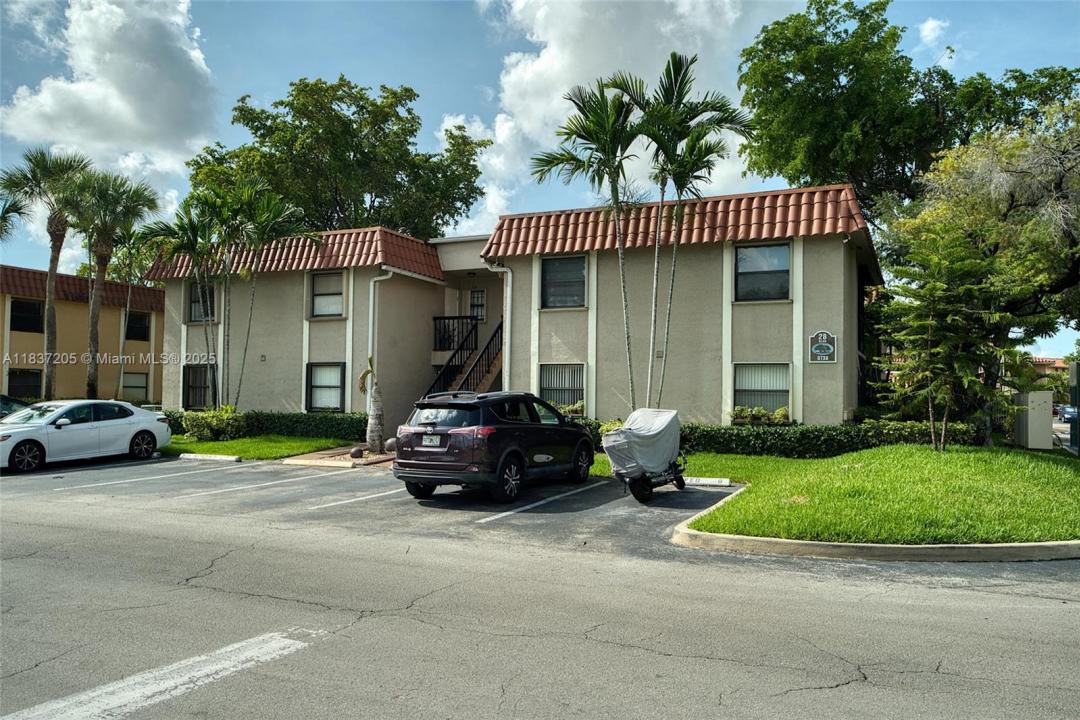 9730 Hammocks Blvd 201-28, Miami, Florida 33196, Stati Uniti