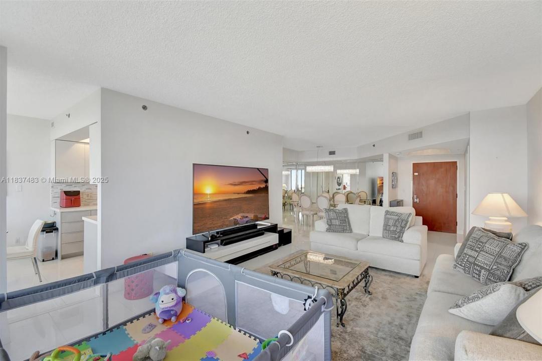 2000 Island Blvd 808, Aventura, Florida 33160, HOA KỲ
