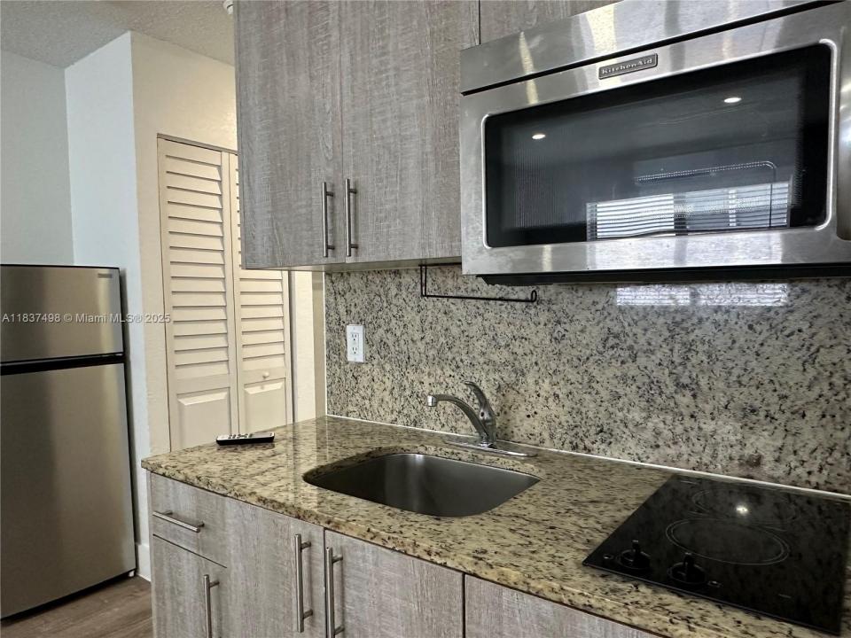 2910 Pierce St 205, Hollywood, フロリダ 33020, アメリカ合衆国
