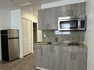 2910 Pierce St 205, Hollywood, Florida 33020, USA