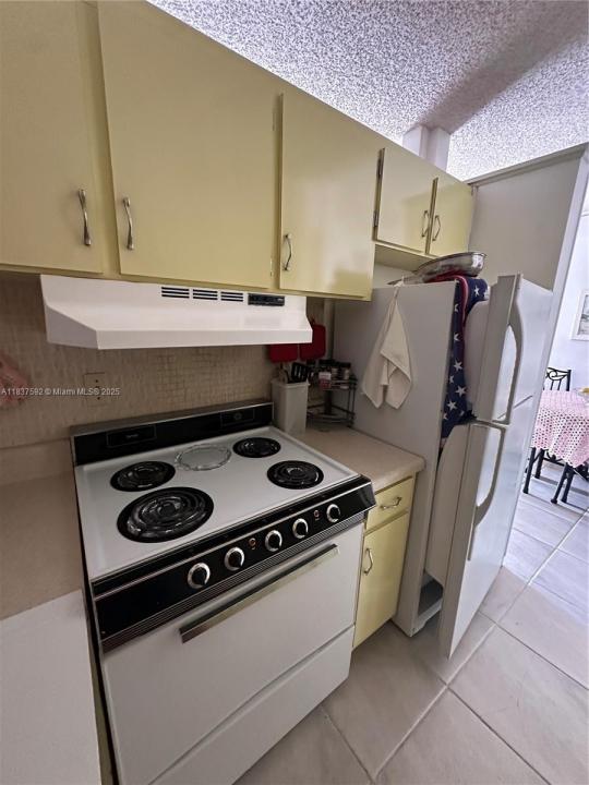 920 SW 11th Ave 12A, Hallandale Beach, Florida 33009, Amerika Birleşik Devletleri