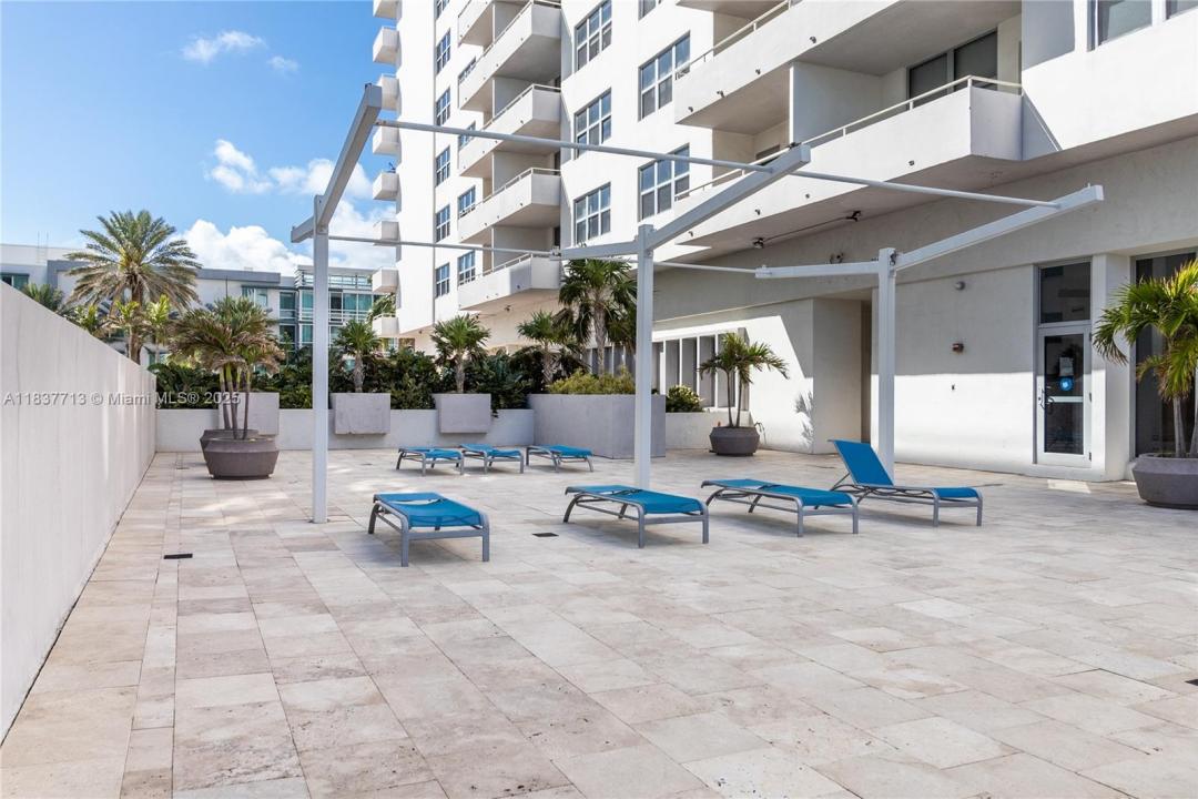 9225 Collins Ave 908, Surfside, Floride 33154, États-Unis