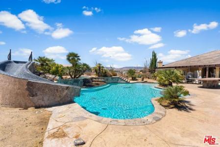 W 21st Street, Lancaster, California 93536