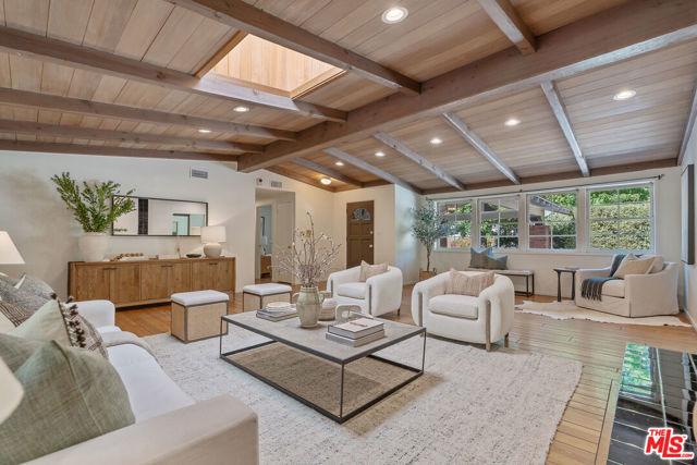 Corbin Avenue, Tarzana, Califórnia 91356, Estados Unidos