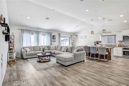 E Cornwall Street, 安大略省, 加利福尼亚州 91761, 美国