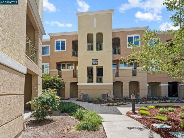 Norris Canyon Rd, San Ramon, California 94583