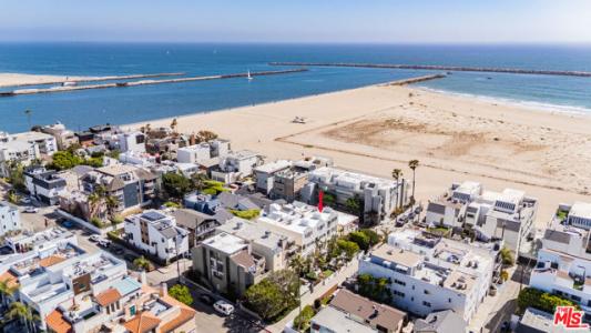 Voyage Street, Marina Del Rey, California 90292