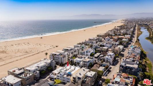 Voyage Street, Marina Del Rey, California 90292