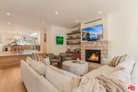 Voyage Street, Marina Del Rey, California 90292