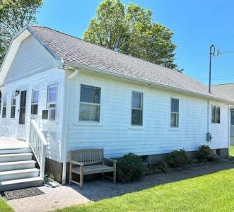 392 Gooseberry Road, South Kingstown, Rhode Island 02879