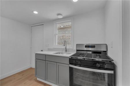 15 Maplewood Avenue, Warwick, RI 02889, USA