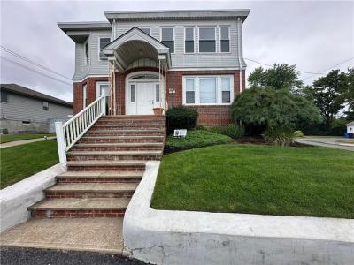 1 Rosemary Street 2, Cranston, Rhode Island 02920