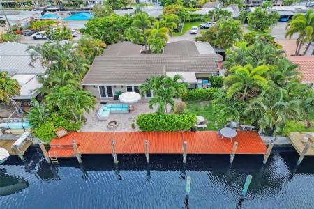 2200 NE 19th Ave, Wilton Manors, Florida 33305, USA