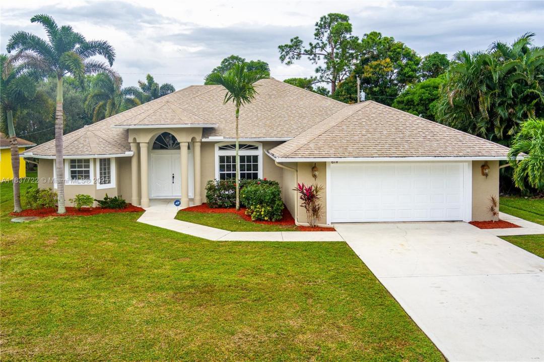 614 SW Twig Ave, Port St. Lucie, Floride 34983, États-Unis