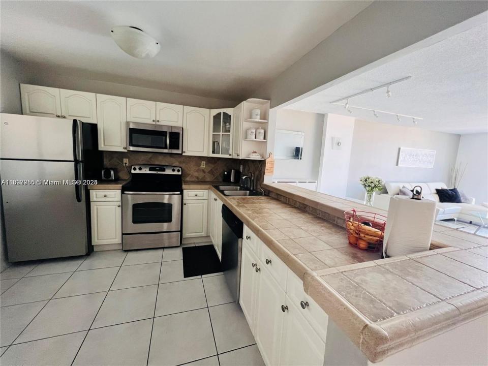 2780 NE 183rd St 2015, Aventura, 佛羅里達州 33160, 美國
