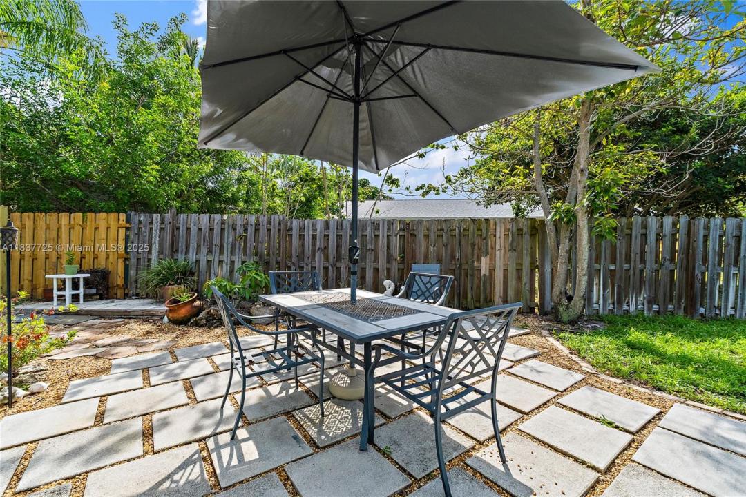 2044 NE 24th St, Jensen Beach, 佛羅里達州 34957, 美國