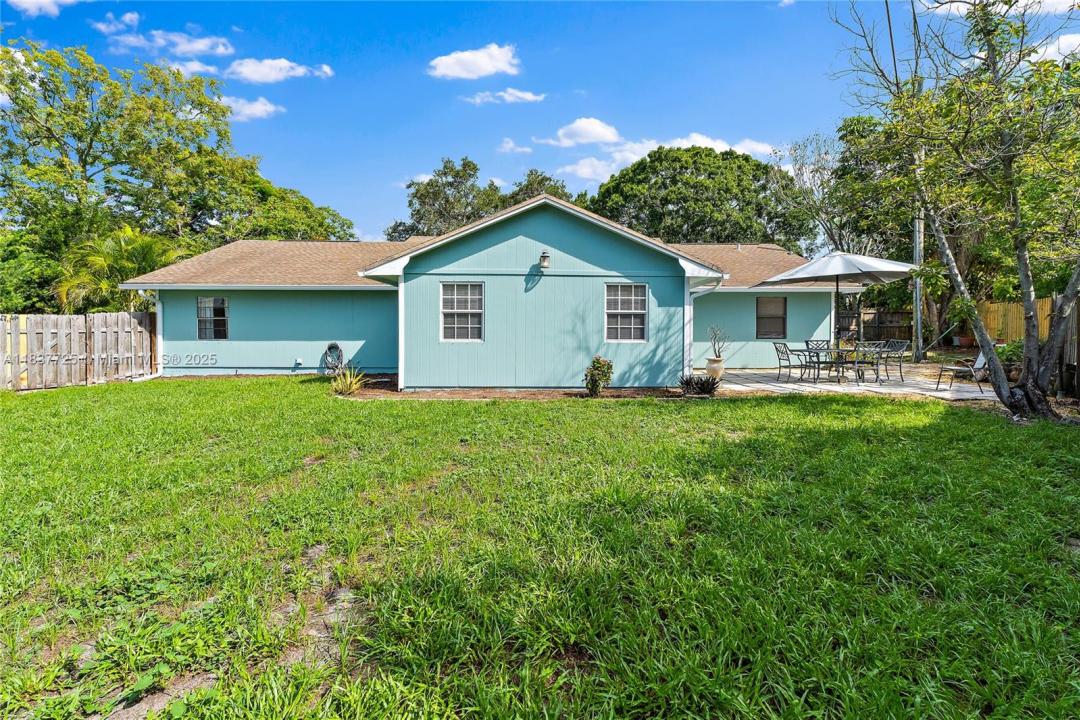 2044 NE 24th St, Jensen Beach, 佛羅里達州 34957, 美國