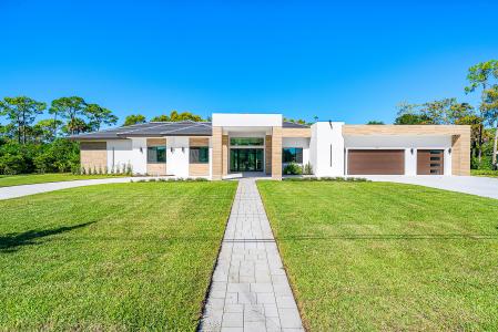 14817 Paddock Drive, Wellington, Florida 33414