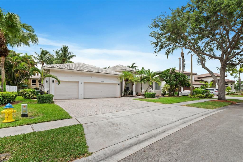 16750 NW 19th St, Pembroke Pines, Florida 33028