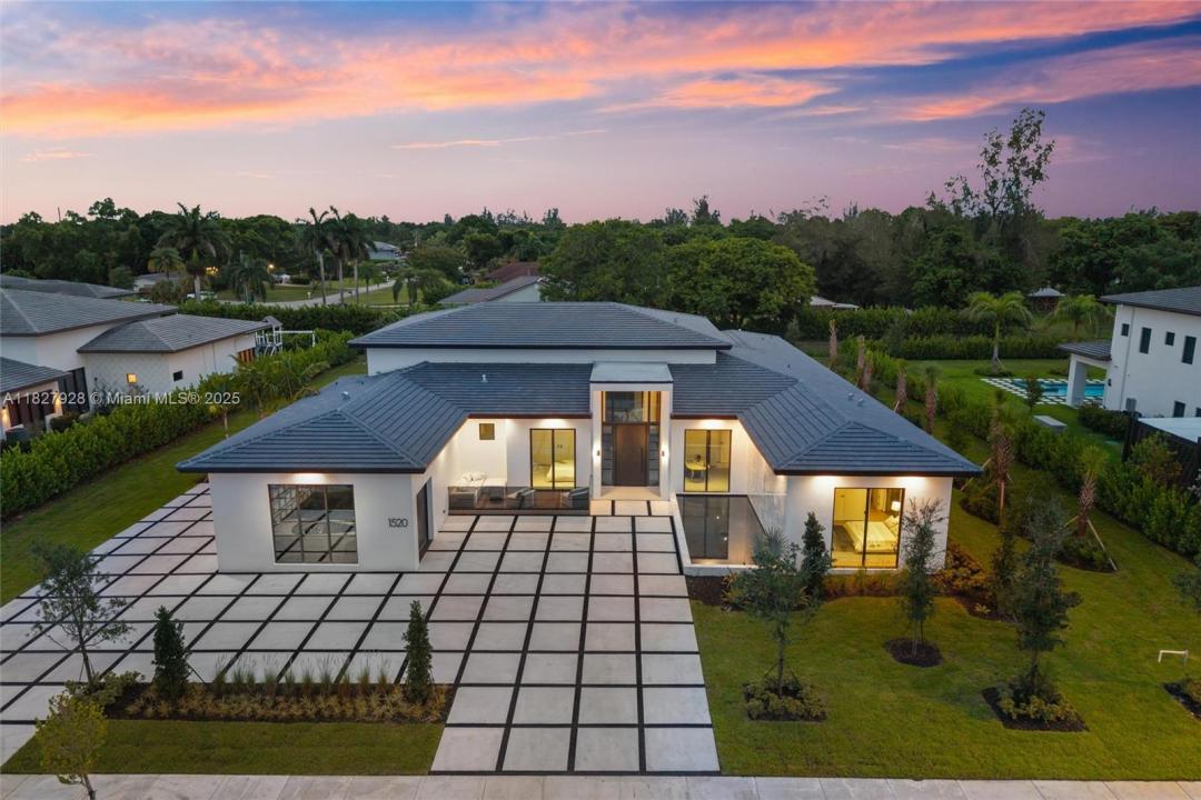 1520 SW 149th Ter, Davie, Florida 33326