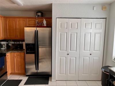 1105 SW 44th Way 1105, Deerfield Beach, Florida 33442, USA