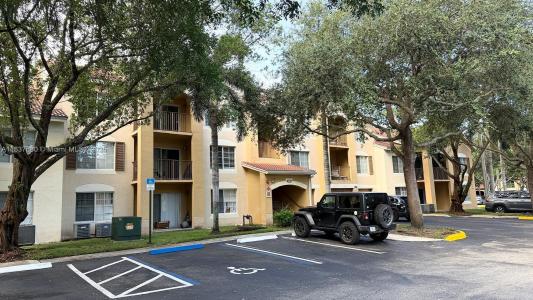 4220 San Marino Blvd 303, West Palm Beach, Florida 33409, USA