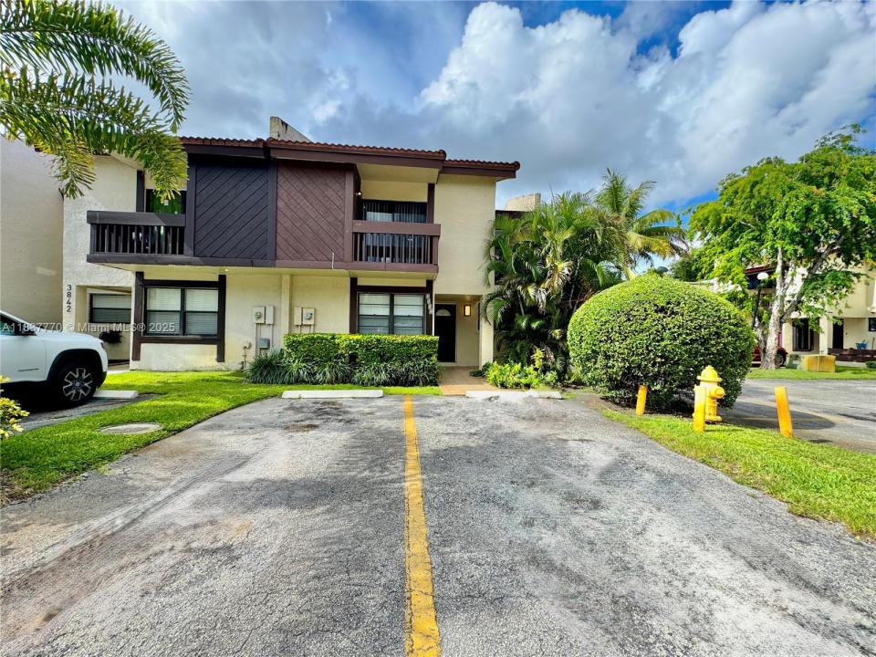 3840 SW 52nd Ave 3840, Pembroke Park, Florida 33023, Estados Unidos