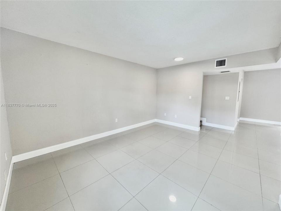 3840 SW 52nd Ave 3840, Pembroke Park, Florida 33023, Estados Unidos