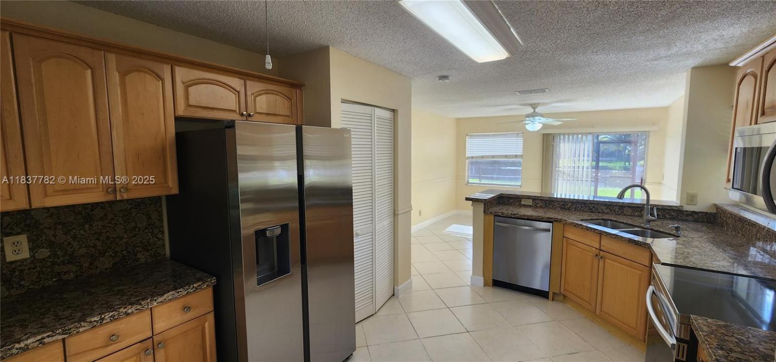 2957 Oak Park Cir, Davie, Floride 33328, États-Unis