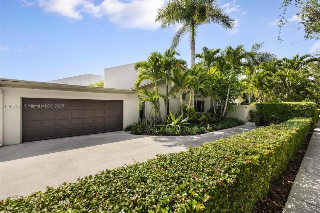 7045 SW 67th Ave 40, South Miami, Florida 33143, Amerika Birleşik Devletleri
