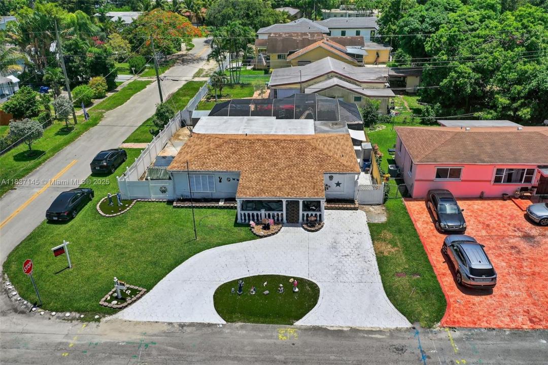 480 NE 109th St, Miami, Florida 33161