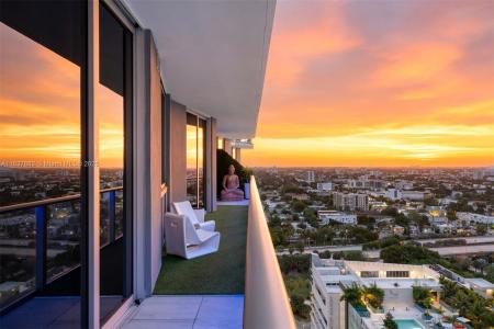 1010 SW 2nd Ave LPH04, Miami, Florida 33130, USA