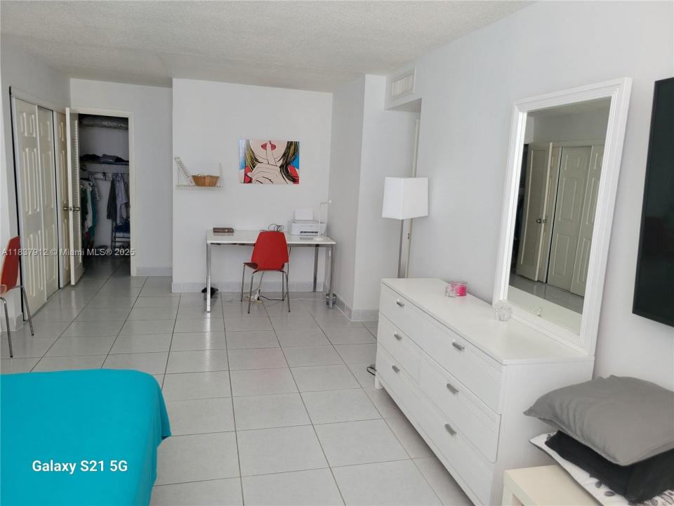 1849 S Ocean Dr 1407, Hallandale Beach, Florida 33009, Stati Uniti