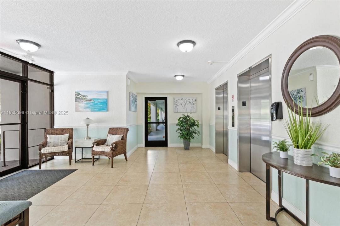 802 Cypress Grove Ln 409, Pompano Beach, Florida 33069, Estados Unidos