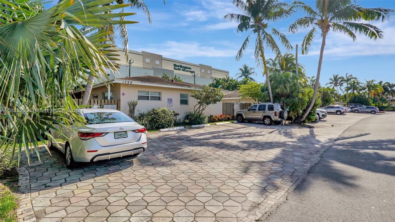 1348 Holly Heights Dr 17, Fort Lauderdale, フロリダ 33304, アメリカ合衆国
