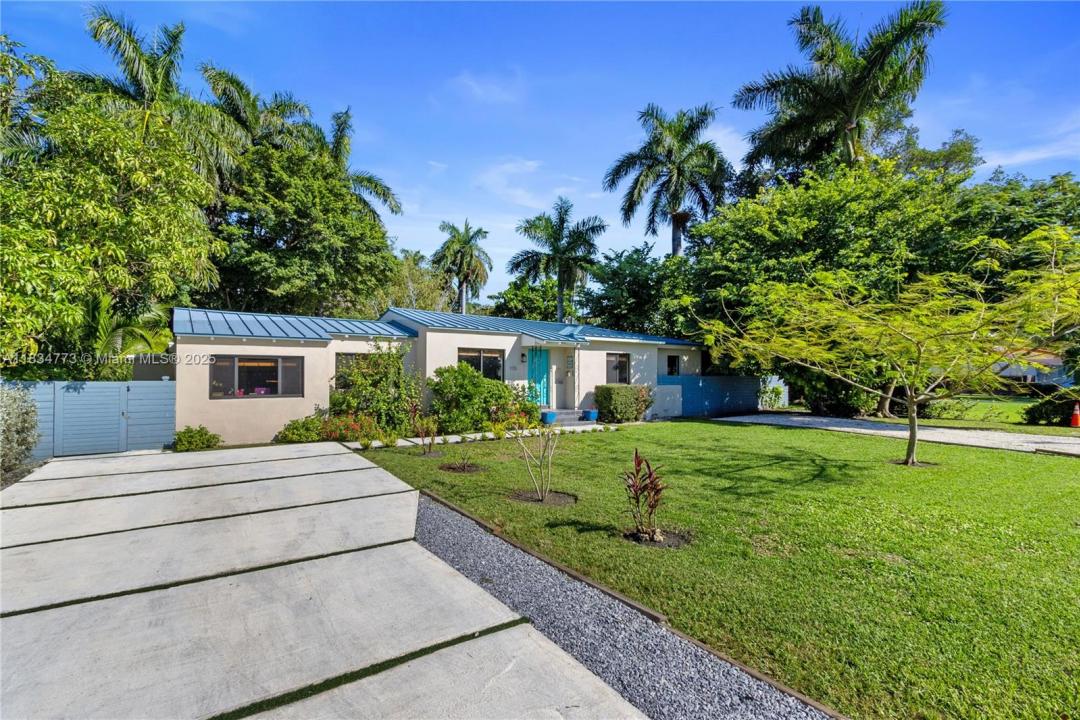 155 NW 86th St, El Portal, Florida 33150