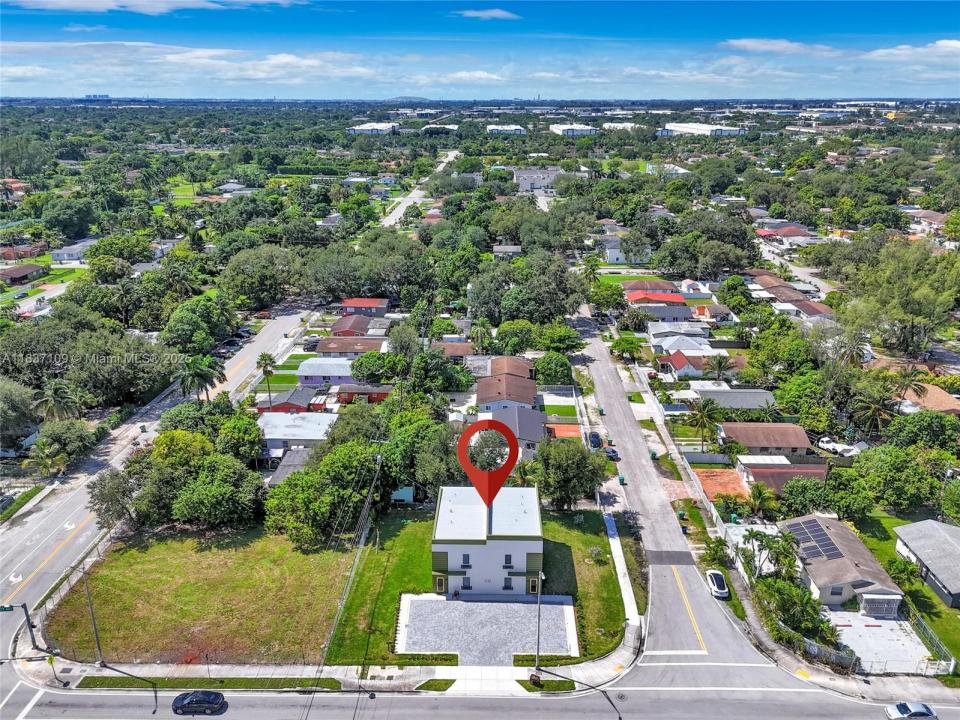 11128 NW 17th Ave 1-2., Miami, 佛罗里达州 33167, 美国