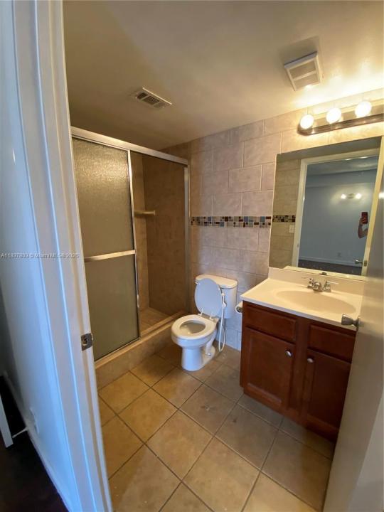 7640 Westwood Dr 406, Tamarac, 佛羅里達州 33321, 美國