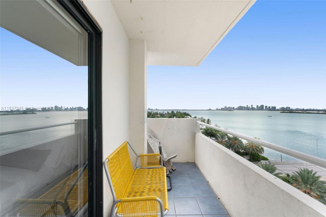 7904 West Dr 901, North Bay Village, Florida 33141