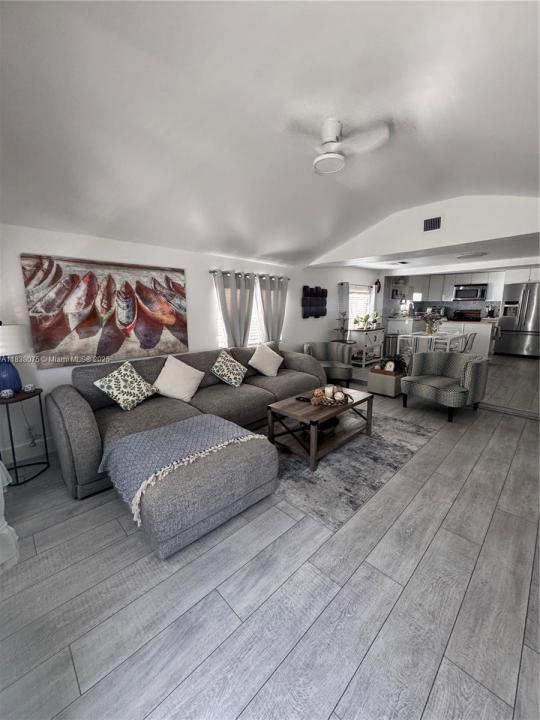 291 NW 95th St, Miami, فلوريدا 33150, الولايات المتحدة